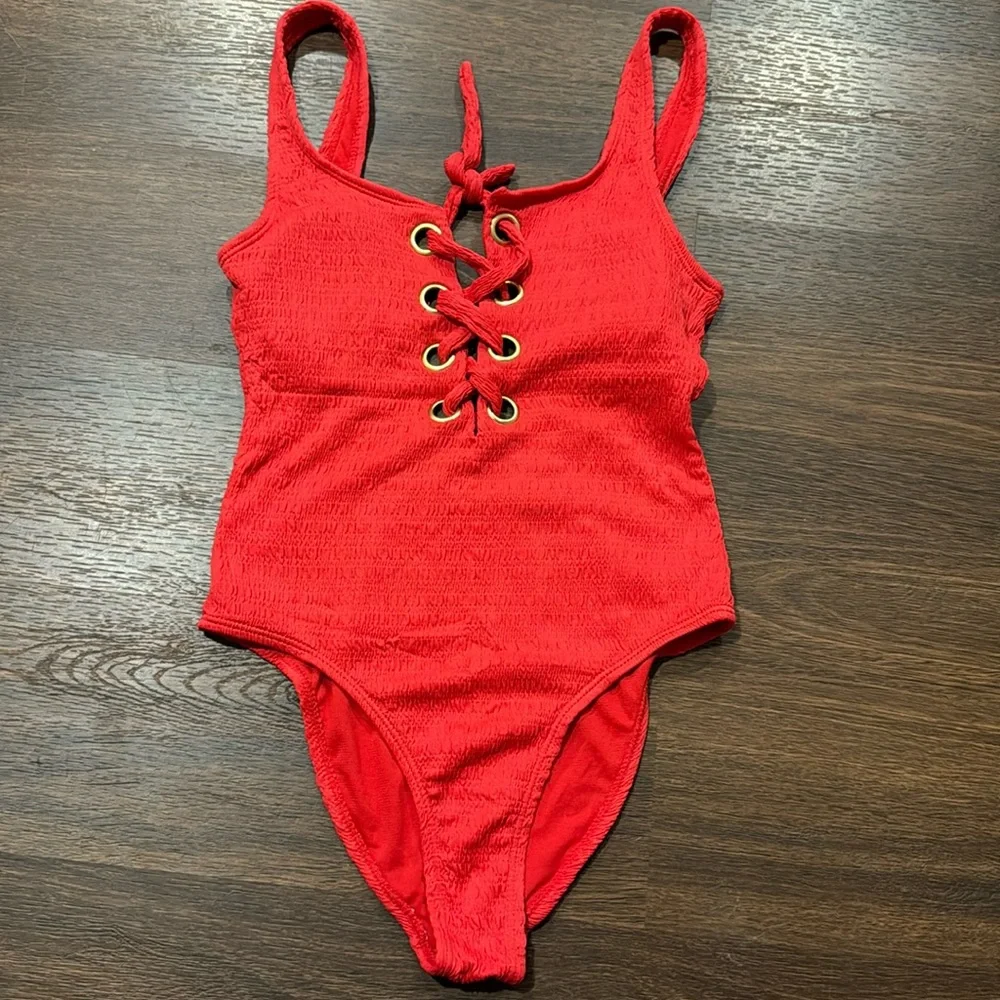 Swimsuit - Picture 1 of 6
